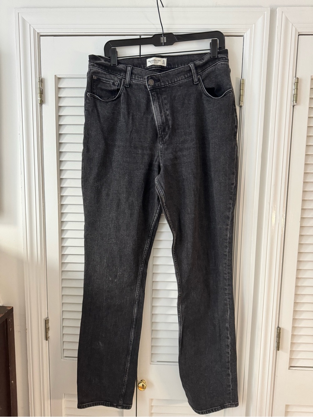 Abercrombie & Fitch ‘The ‘90s Slim Straight Ultra High Rise Jean in LONG - Picture 4 of 7